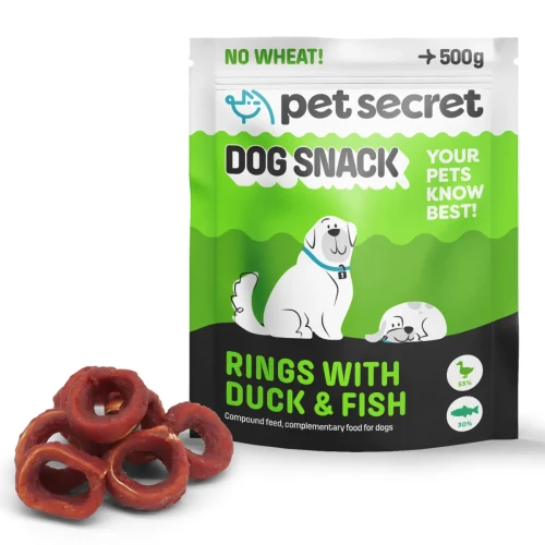 Przysmak dla psa Pet Secret – pierścienie z kaczką i rybą 500 g prezentowane wraz z opakowaniem.