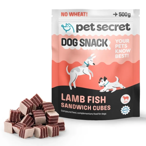 Przysmak dla psa Pet Secret – sandwicze z jagnięciną i rybą 500 g prezentowane wraz z opakowaniem i naturalną formą produktu.
