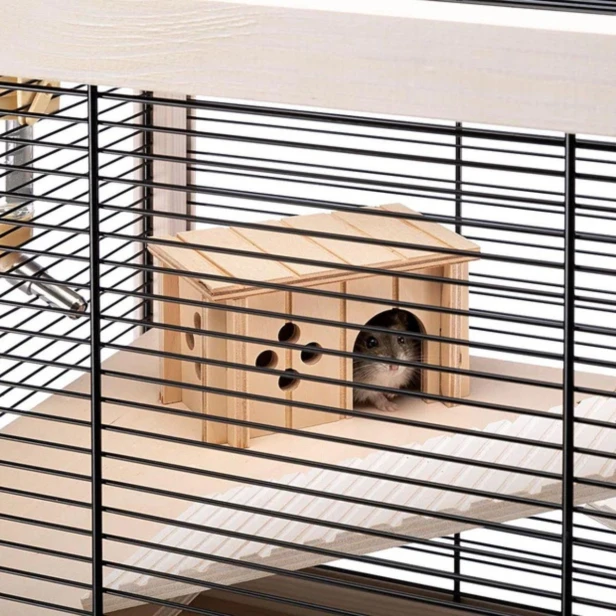 Drewniana klatka dla chomika Hamsterville – wielopoziomowa przestrzeń, komfort i naturalne bezpieczeństwo