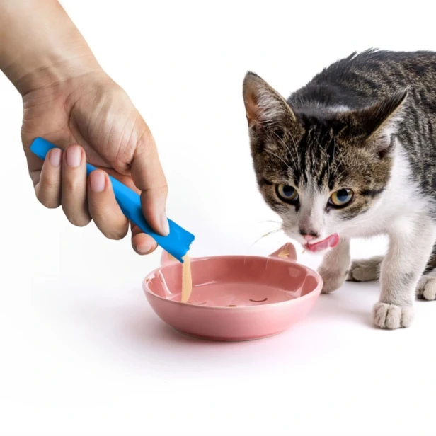 Kremowy przysmak dla kota JK Animals – tuńczyk 5 × 15 g